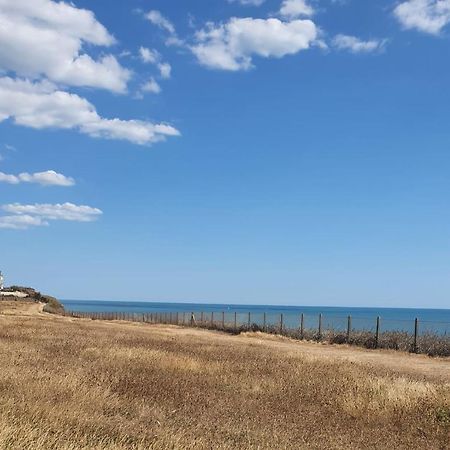 Four Seasons By The Sea Villa Peacehaven Bagian luar foto